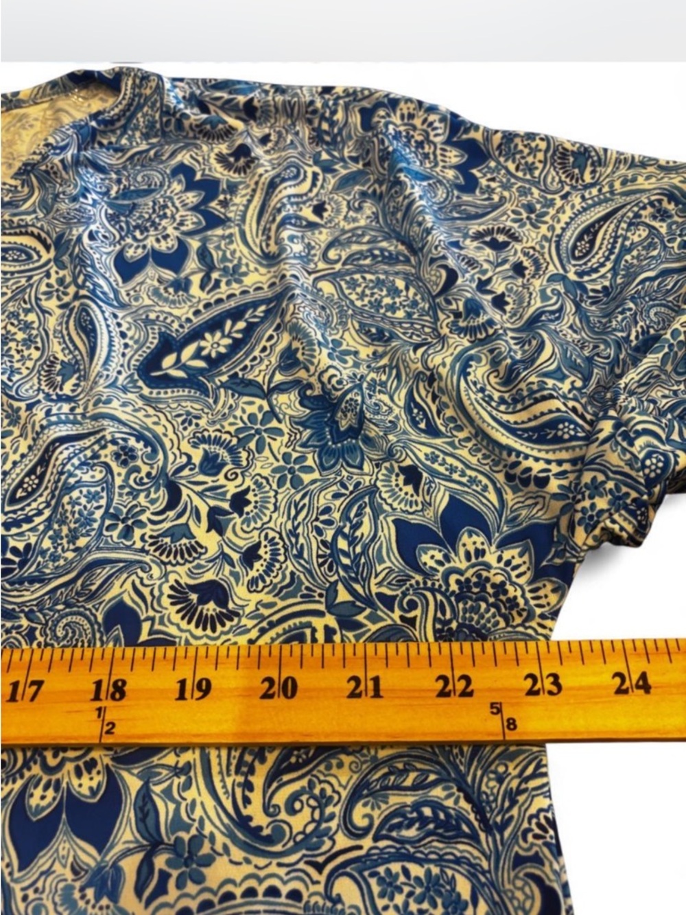 Scarlett Blue and White Paisley Short-Sleeve Top - Picture 5 of 12